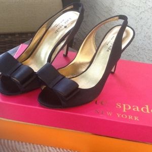 Kate spade stunning silk looking peep toe